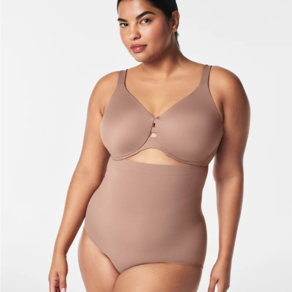 NWOT Spanx High Waisted Seamless Power Brief - Picture 2 of 8